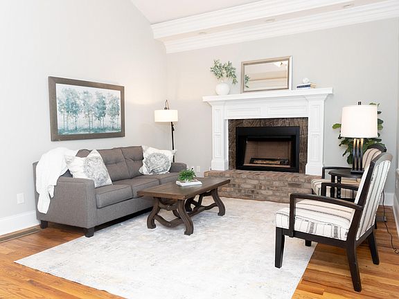 Staged living room, Louisville Staging